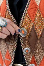 Load image into Gallery viewer, The Wolfe Vest -Medium/Large