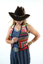 Load image into Gallery viewer, The Wolfe Quilt Vest - Small