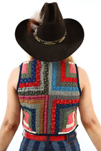 Load image into Gallery viewer, The Wolfe Quilt Vest - Small