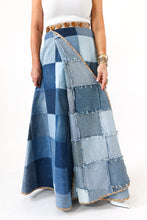Load image into Gallery viewer, The Class Act Quilted Maxi Skirt