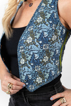 Load image into Gallery viewer, The Wolfe Quilt Vest - Small