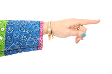 Load image into Gallery viewer, The Queen Bee