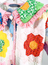 Load image into Gallery viewer, Child’s Jacket Size 5/6