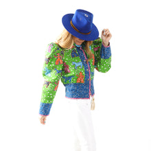 Load image into Gallery viewer, The Queen Bee