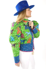 Load image into Gallery viewer, The Queen Bee