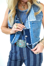 Load image into Gallery viewer, The Wolfe Quilt Vest - Medium