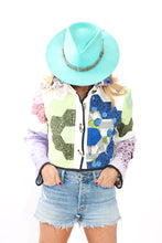 Load image into Gallery viewer, The Slim Shortie