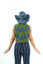 Load image into Gallery viewer, The Wolfe Quilt Vest - Medium