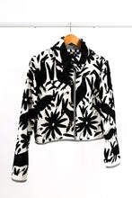 Load image into Gallery viewer, The Slim Shortie