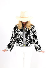 Load image into Gallery viewer, The Slim Shortie