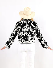 Load image into Gallery viewer, The Slim Shortie