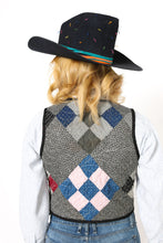 Load image into Gallery viewer, The Wolfe Vest - Small