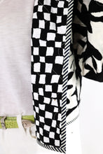 Load image into Gallery viewer, The Slim Shortie