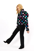 Load image into Gallery viewer, The Queen Bee