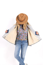 Load image into Gallery viewer, The Aunt Ethel