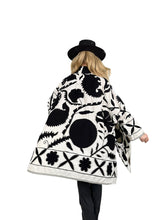 Load image into Gallery viewer, Suzani Helen