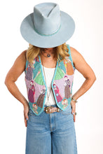 Load image into Gallery viewer, The Wolfe Vest - Medium