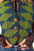 Load image into Gallery viewer, The Wolfe Vest - Medium