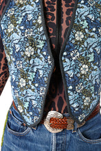 Load image into Gallery viewer, The Wolfe Vest - Medium