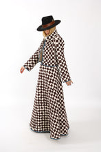 Load image into Gallery viewer, The Slim Shortie