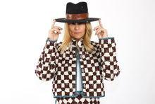 Load image into Gallery viewer, The Slim Shortie