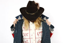 Load image into Gallery viewer, The Duster