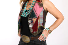 Load image into Gallery viewer, The Wolfe Vest - Small