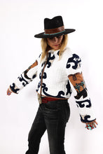 Load image into Gallery viewer, Slim Shortie