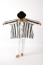 Load image into Gallery viewer, Silk Helen