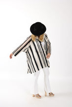 Load image into Gallery viewer, Silk Helen