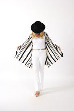 Load image into Gallery viewer, Silk Helen