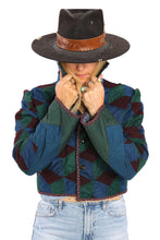 Load image into Gallery viewer, The Slim Shortie