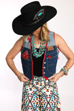 Load image into Gallery viewer, The Wolfe Vest - Small