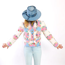 Load image into Gallery viewer, The Lady Bird