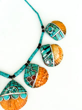 Load image into Gallery viewer, Turquoise Shell Necklace