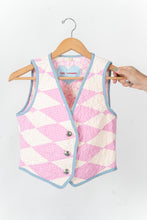 Load image into Gallery viewer, The Wolfe Quilt Vest - Small