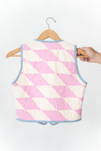 Load image into Gallery viewer, The Wolfe Quilt Vest - Small