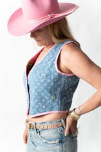 Load image into Gallery viewer, The Wolfe Quilted Vest - Medium