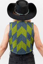 Load image into Gallery viewer, The Wolfe Quilt Vest - Small
