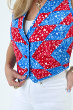 Load image into Gallery viewer, The Wolfe Quilt Vest - Medium
