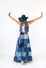 Load image into Gallery viewer, The Class Act Quilted Maxi Skirt
