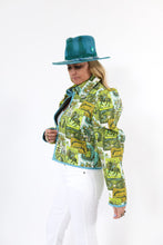 Load image into Gallery viewer, The Quilted Queen Bee
