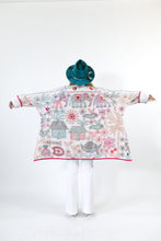 Load image into Gallery viewer, The Helen Quilt Jacket - Longer Sleeves
