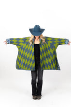 Load image into Gallery viewer, The Helen Quilt Jacket - Longer Sleeves
