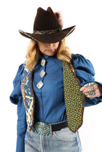 Load image into Gallery viewer, The Wolfe Vest - Medium
