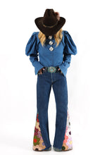Load image into Gallery viewer, The Maggie Bell Bottom Jeans - 30 x 34

