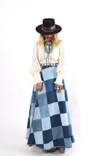 Load image into Gallery viewer, The Class Act Maxi
