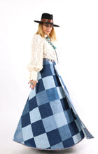 Load image into Gallery viewer, The Class Act Maxi
