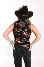 Load image into Gallery viewer, The Wolfe Vest - Small
