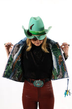 Load image into Gallery viewer, Le Zip Crop Vest
